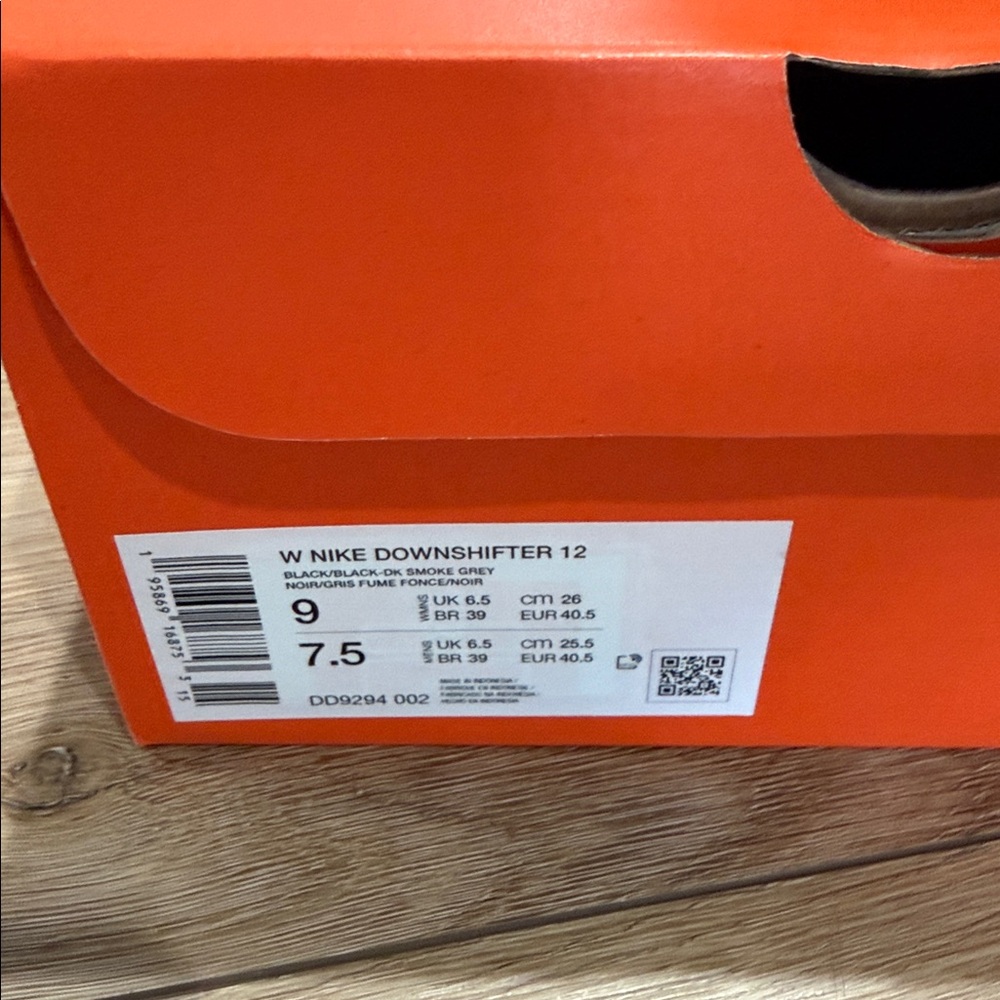 NIB! Nike Downshifter 12 Running Shoes - women’s 9 - Picture 2 of 6